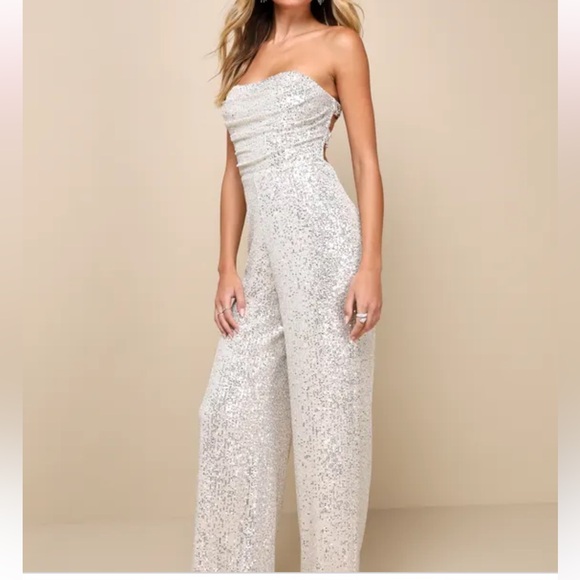 Lulu’s sequin jumpsuit - Picture 2 of 4